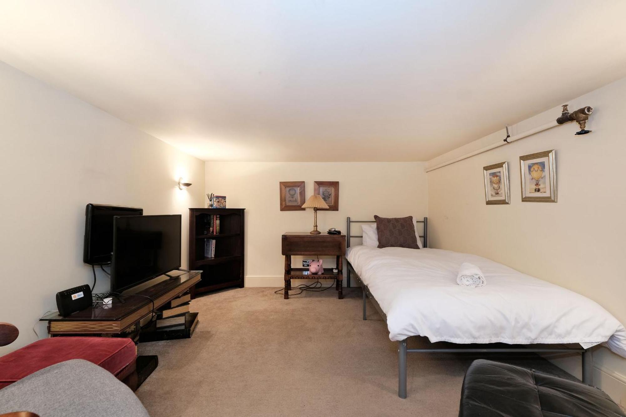 One Of A Kind Historic 3 Bedroom Apartment Aberdeen Buitenkant foto