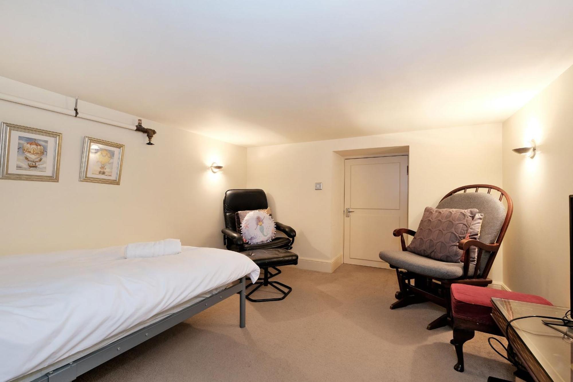 One Of A Kind Historic 3 Bedroom Apartment Aberdeen Buitenkant foto
